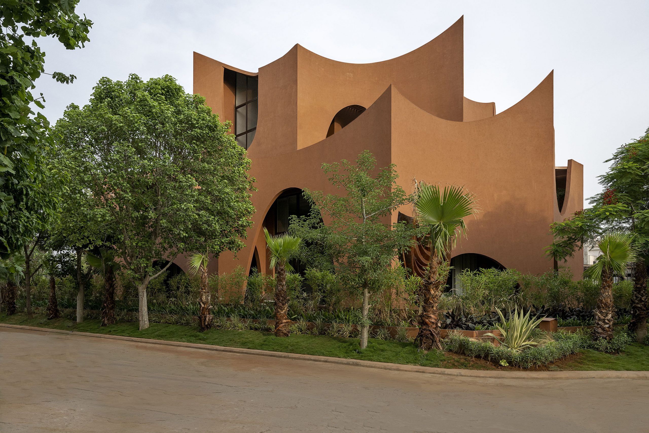 The Mirai House of Arches designed by Sanjay Puri Architects