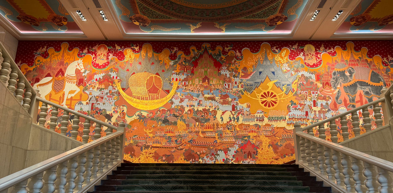 泰様太陽BangkokSUN 墨彩画　額装込 The Silk Mural That Holds Bangkok's Secret Origin Story